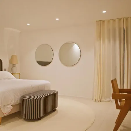 Alda Villa *